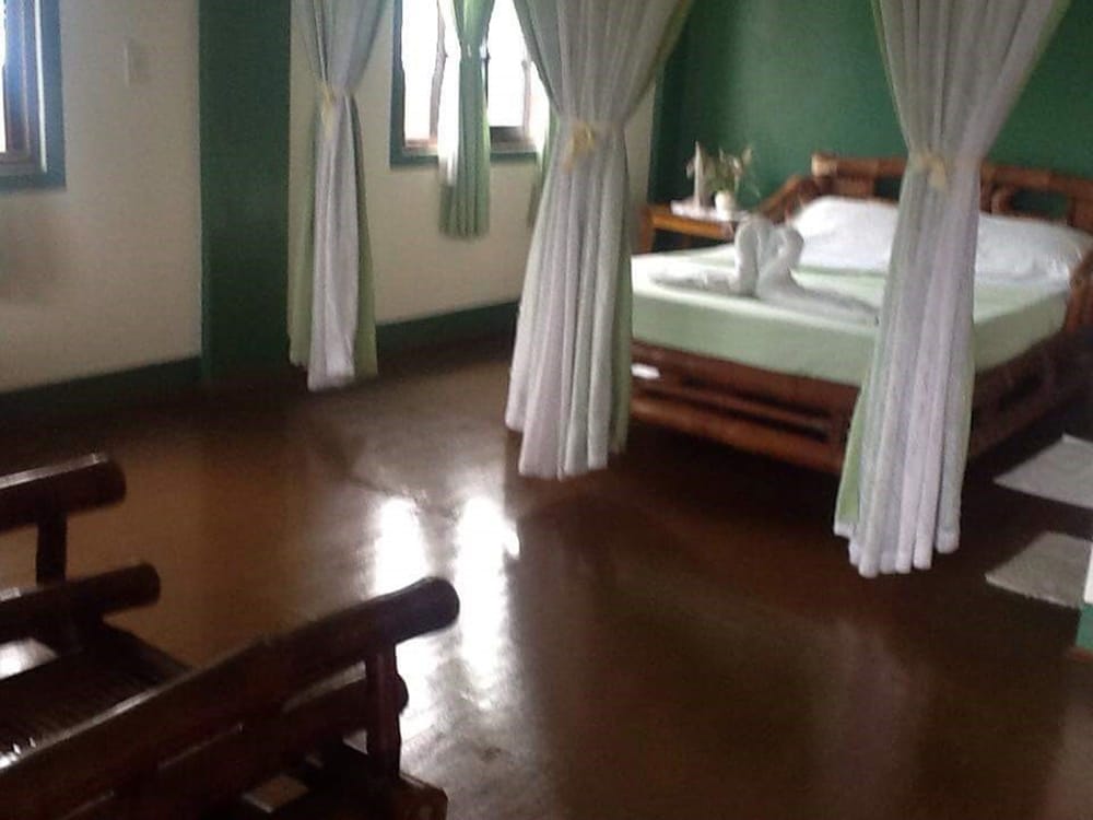 

Milano - Boracay - Nipa Hauz Resort