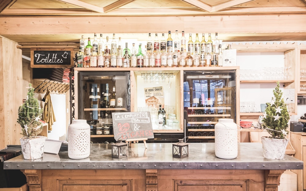 

Roma - Champéry - Lifestyle Rooms & Suites by Beau-Séjour