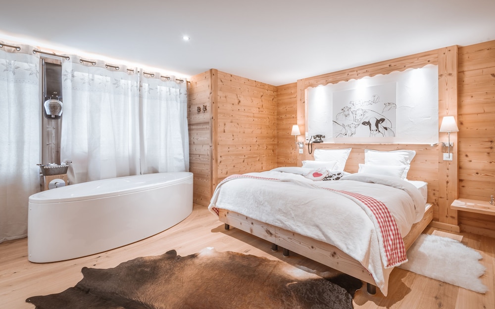 

Bari - Champéry - Lifestyle Rooms & Suites by Beau-Séjour