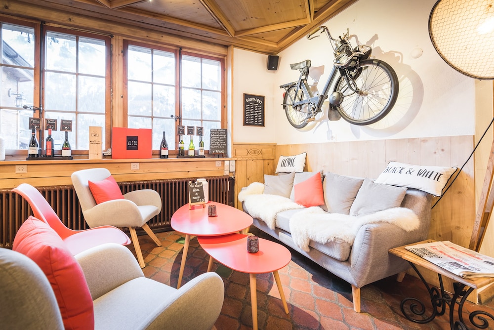 

Bologna - Champéry - Lifestyle Rooms & Suites by Beau-Séjour