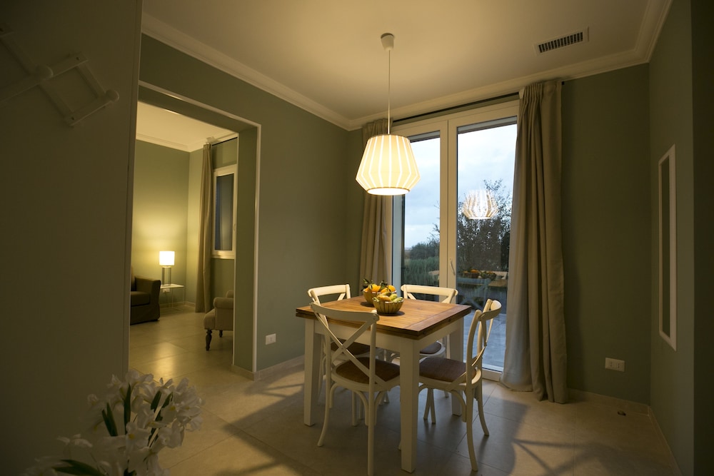 

Palermo - Trapani - Corte Olea Resort