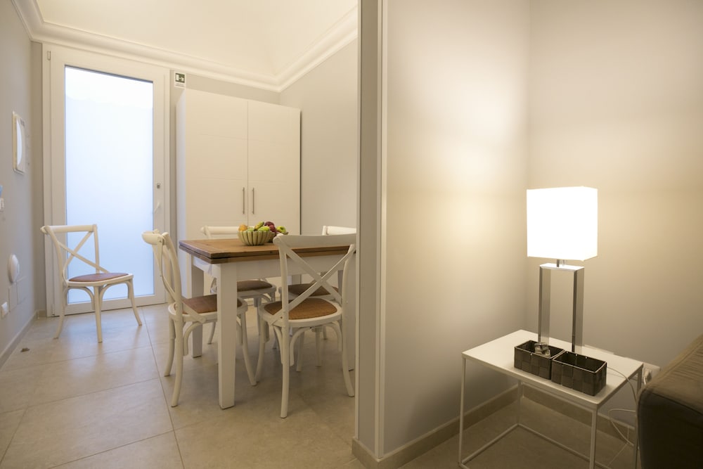 

Ancona - Trapani - Corte Olea Resort