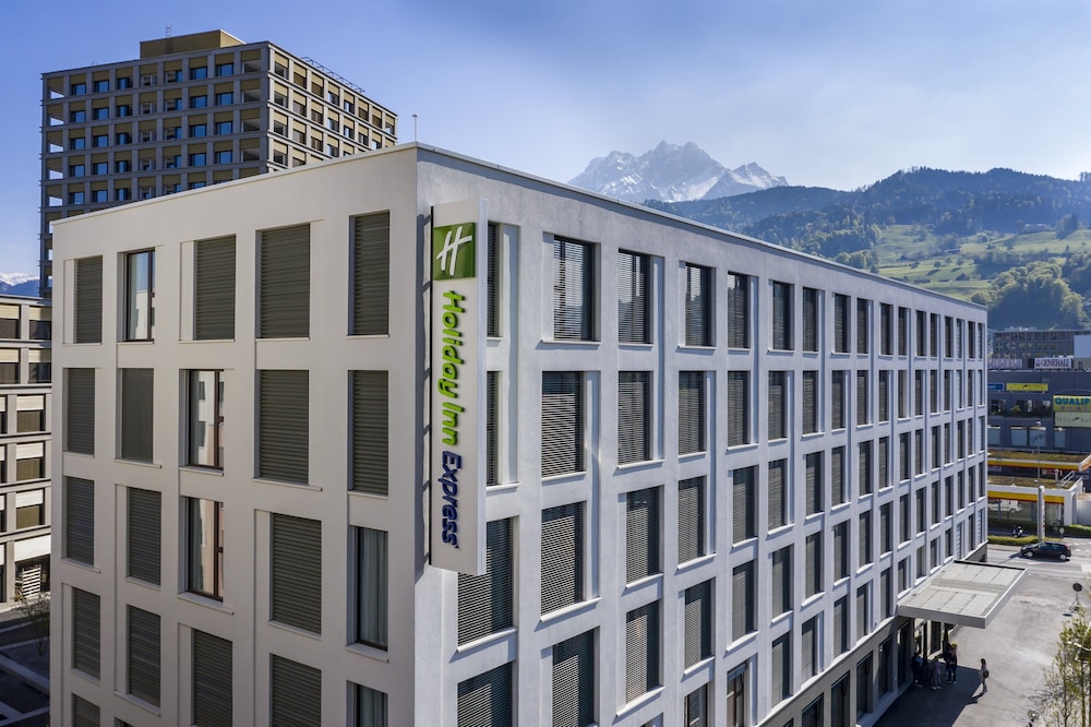 

Roma - Lucerna - Holiday Inn Express Luzern - Kriens