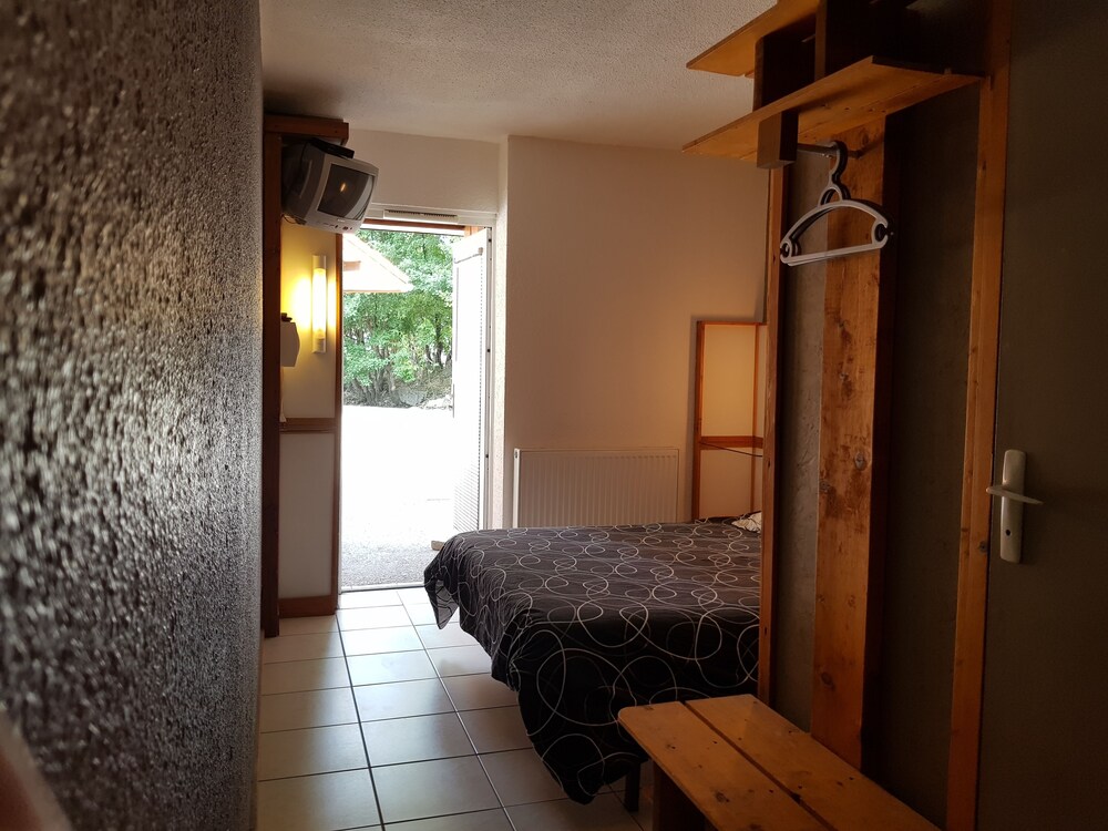 

Brindisi - Tarbes - Hôtel Eco Logis Espace Bellevue