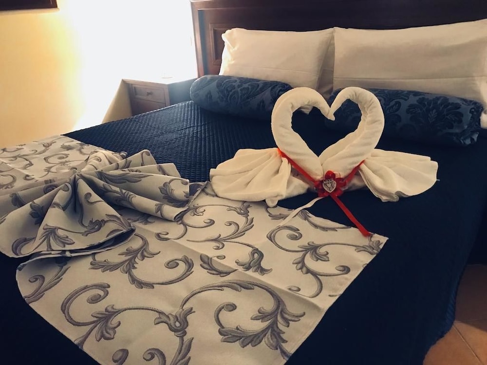 

Milano - Bagnara Calabra - Green Park Hotel & Residence