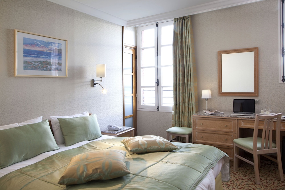 

Roma - Le Mont-Saint-Michel - Hôtel la Croix Blanche