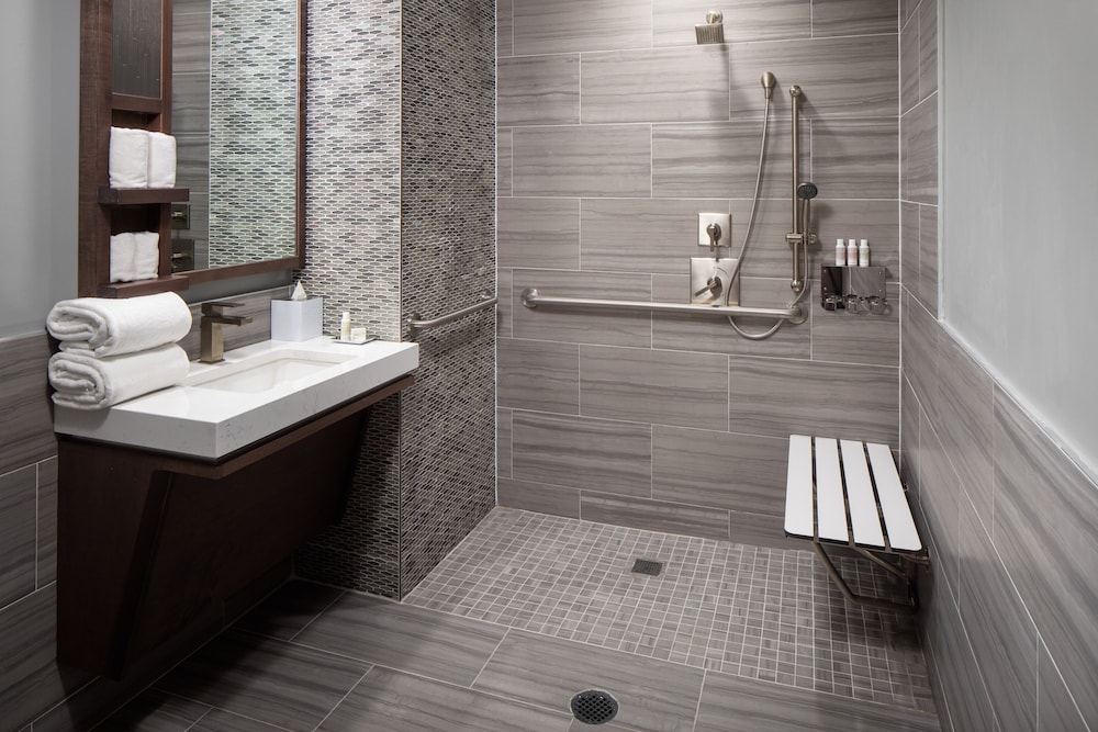 

Roma - Flushing - Hotel Indigo Flushing - LaGuardia