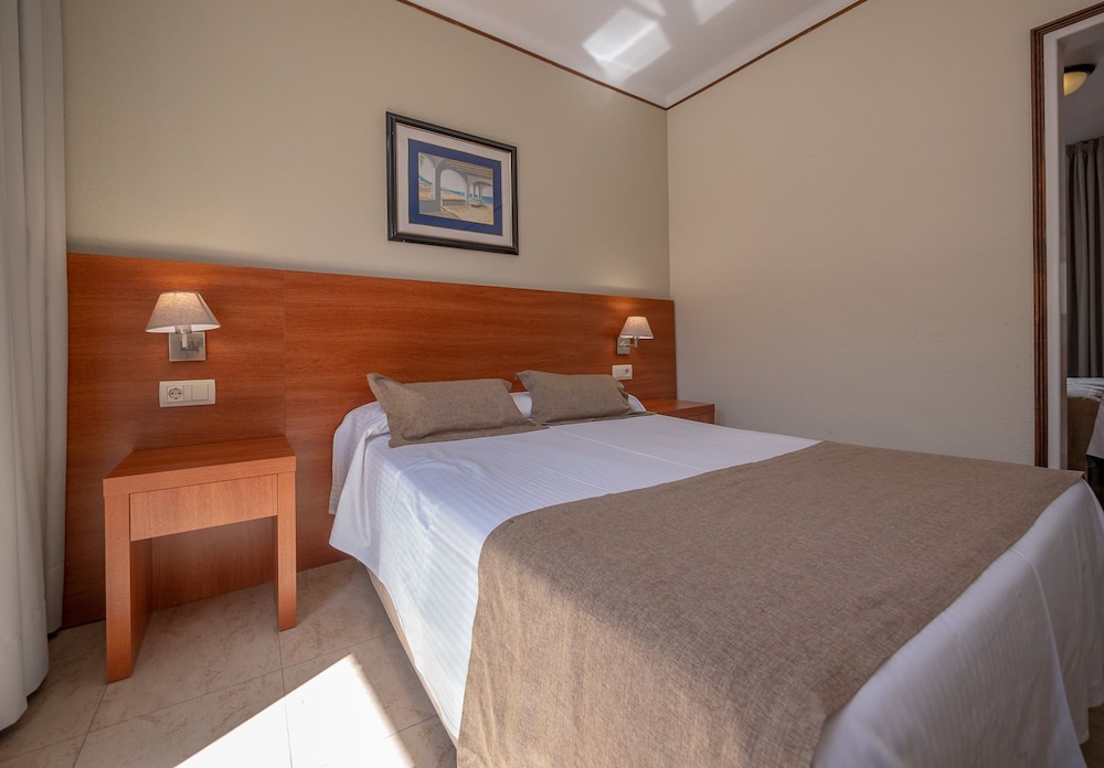

Rimini - Empuriabrava - Hostal Gallet