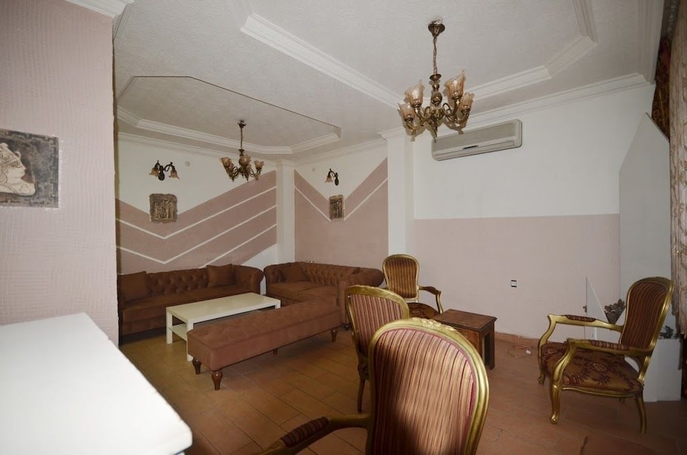 

Milano - Ankara - Antik Otel