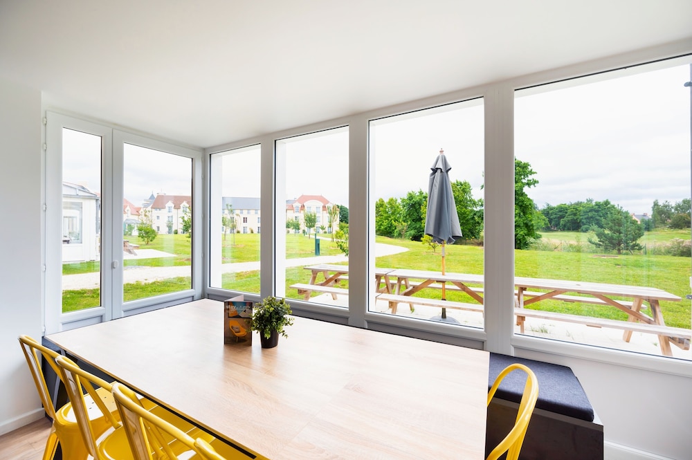 

Catania - Ferrières-en-Brie - Staycity Aparthotels near Disneyland Paris