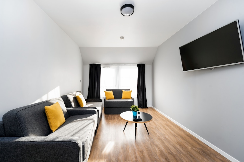 

Pisa - Montevrain - Staycity Aparthotels near Disneyland Paris