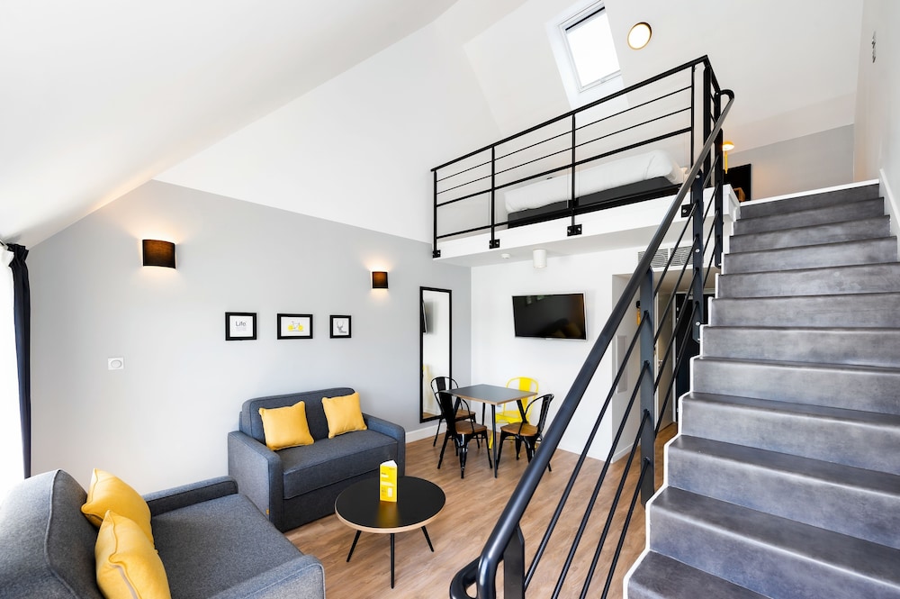 

Roma - Coupvray - Staycity Aparthotels near Disneyland Paris