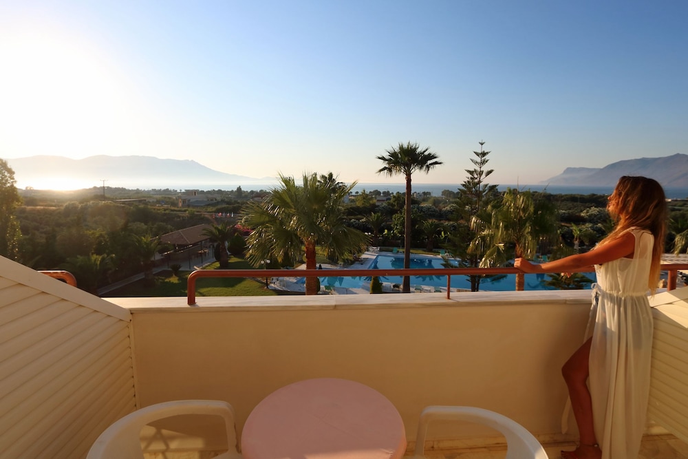 

Catania - Kissamos - Regina Hotel