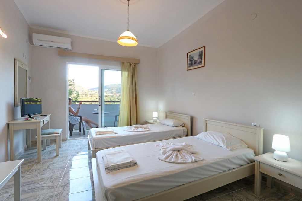

Milano - Kissamos - Regina Hotel