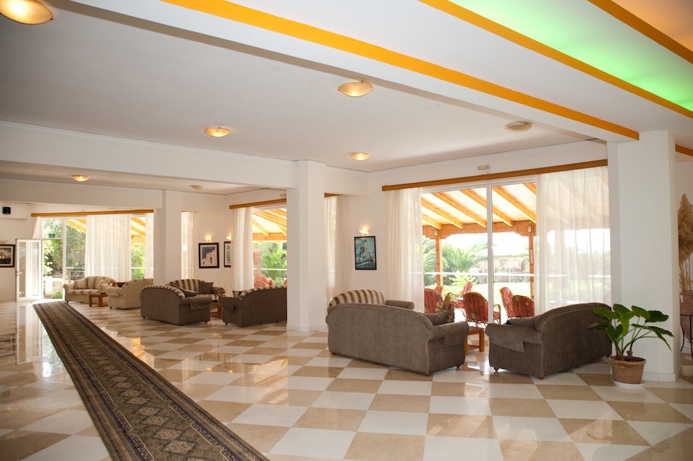 

Catania - Kissamos - Regina Hotel