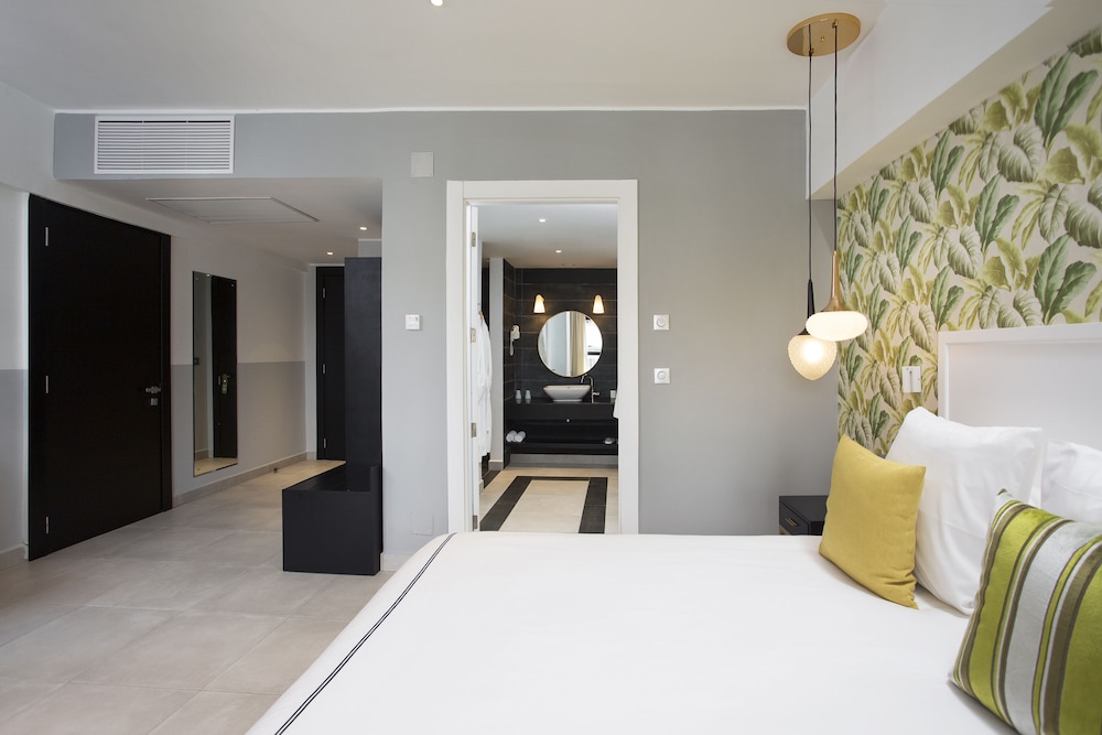 

Milano - Antananarivo - Le Centell Hotel & Spa