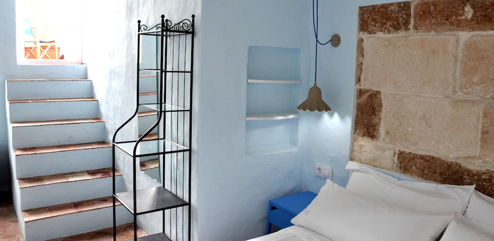 

Verona - Ciutadella de Menorca - Boutique Hotel RifugioAzul