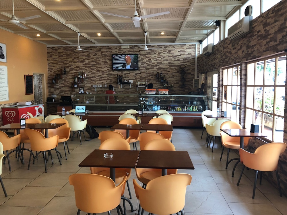 

Roma - São Tomé - Hotel Central
