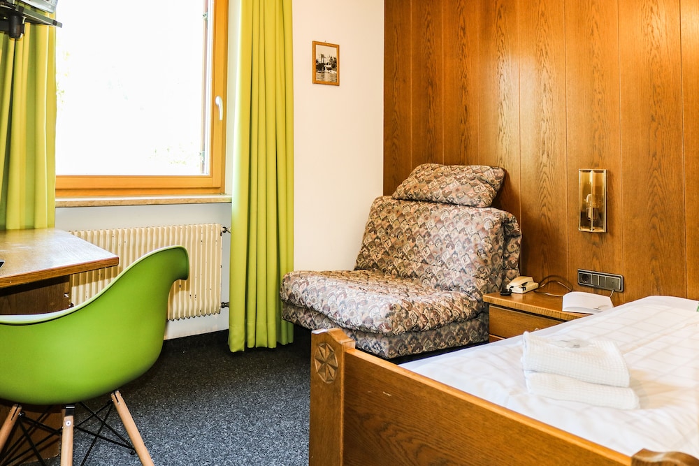 

Catania - Merano - Guesthouse Pension Grafenstein