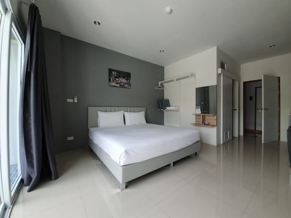 

Palermo - Rawai Beach - Big Buddha Hillside Hotel