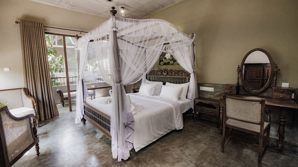 

Roma - Negombo - Ayur Ayur Ayurveda Retreat