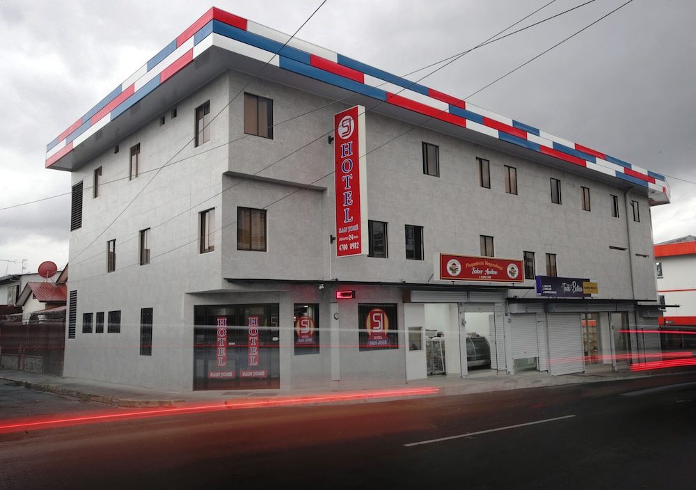 

Milano - San Jose - Hotel San José