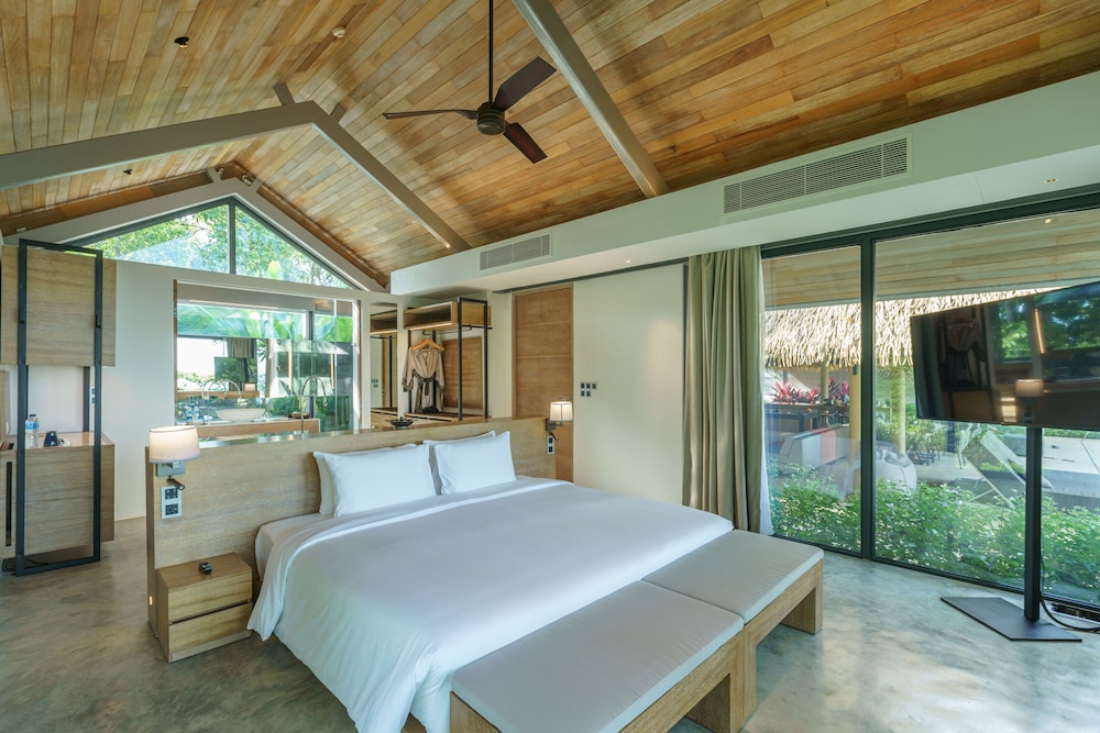 

Milano - Ban Bang Khu - Island Escape Burasari