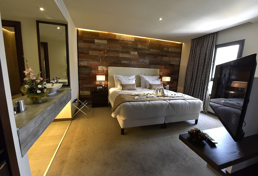 

Napoli - Sfax - Business Hotel