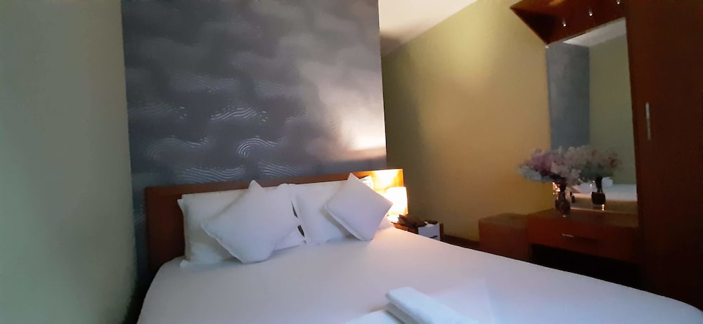 

Pisa - Tirana - Hotel Bylis
