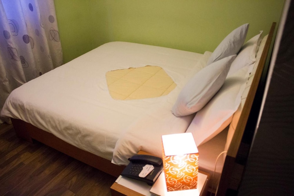 

Catania - Tirana - Hotel Bylis