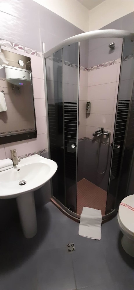 

Venezia - Tirana - Hotel Bylis