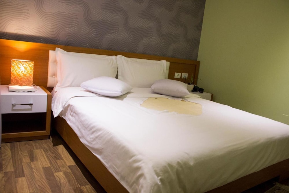 

Venezia - Tirana - Hotel Bylis
