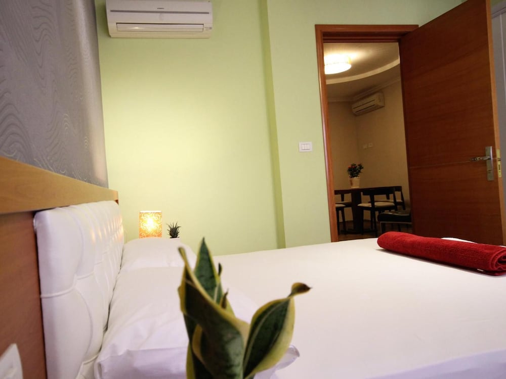 

Bari - Tirana - Hotel Bylis