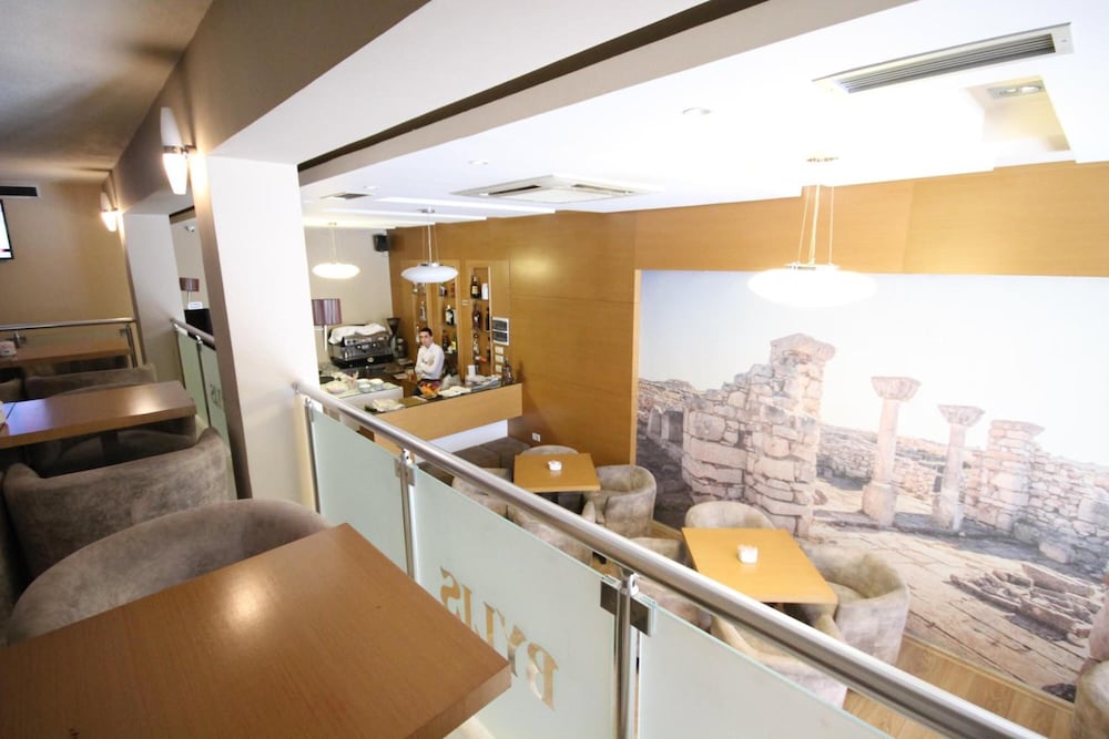 

Brindisi - Tirana - Hotel Bylis