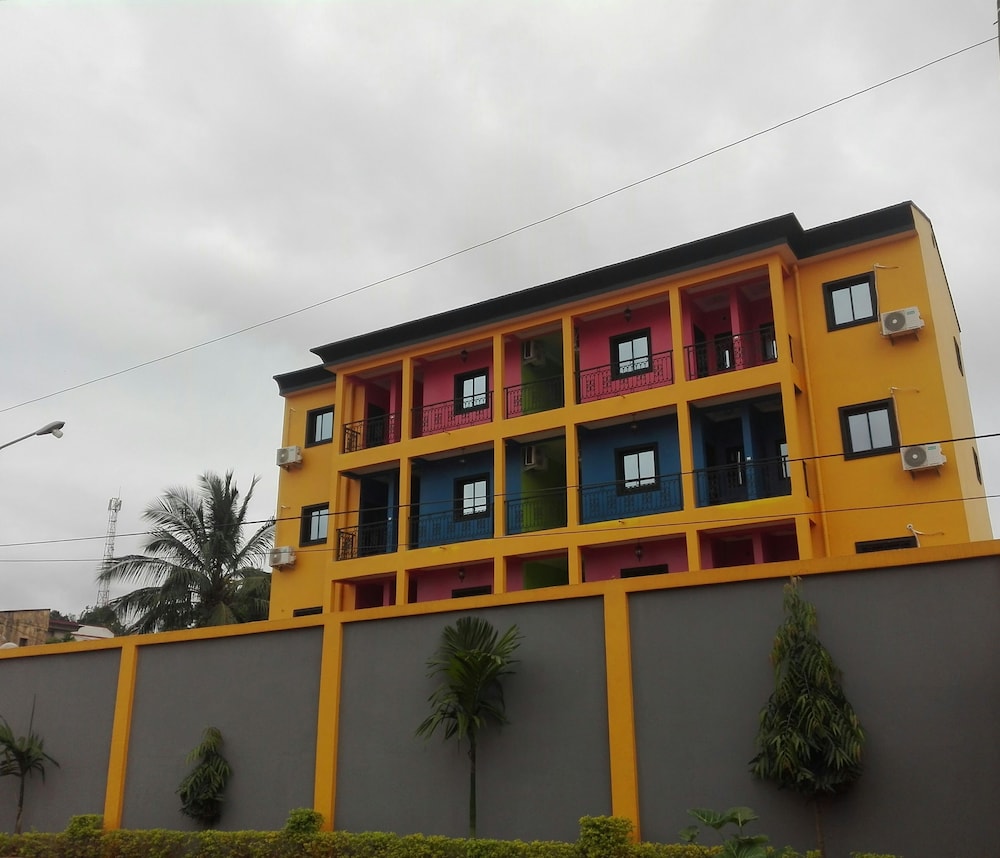 

Roma - Yaounde - Njoya Residencia