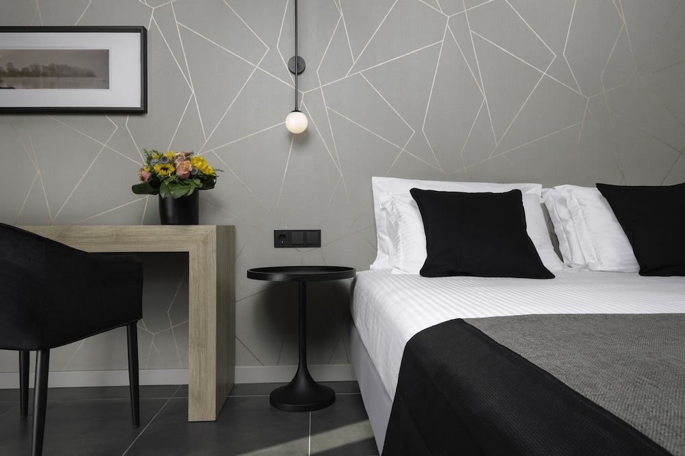 

Milano - Vari - Azur Suites
