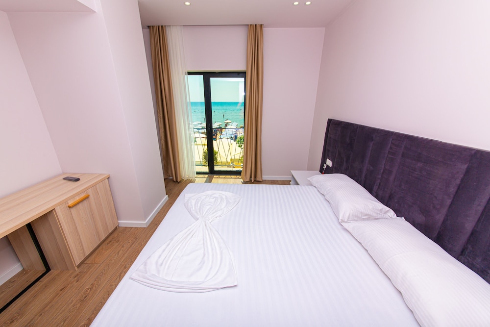 

Palermo - Durrës - Hotel Alion