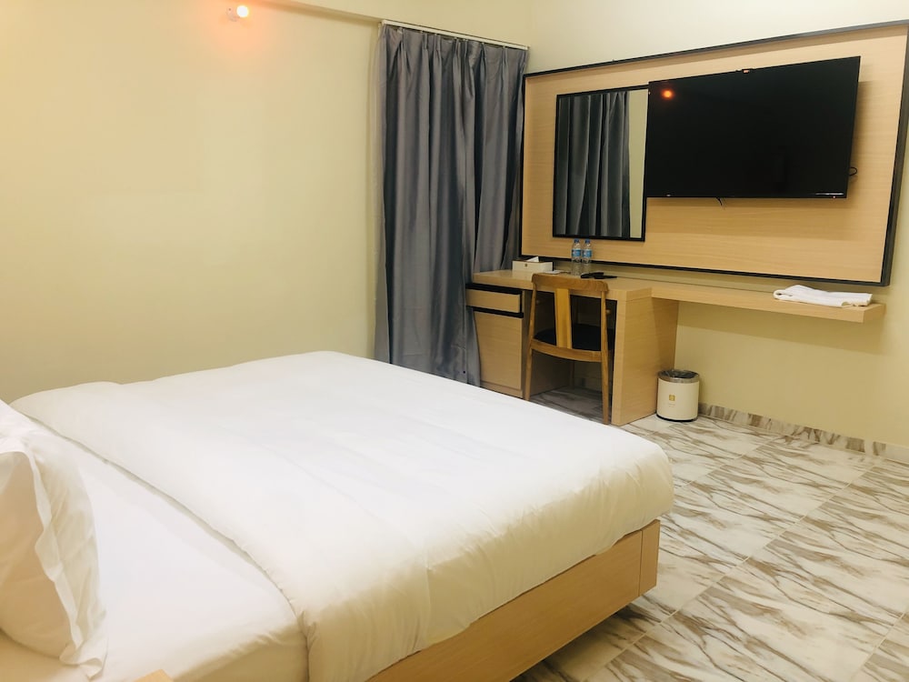 

Roma - Barka - Seasons Hotel Barka