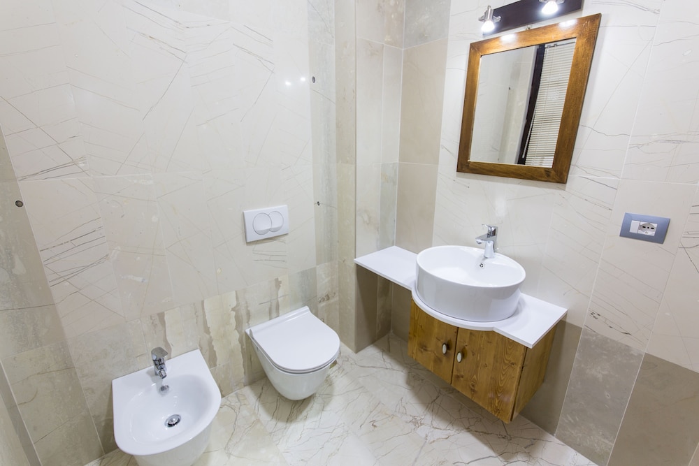 

Milano - Berat - Hotel Onufri