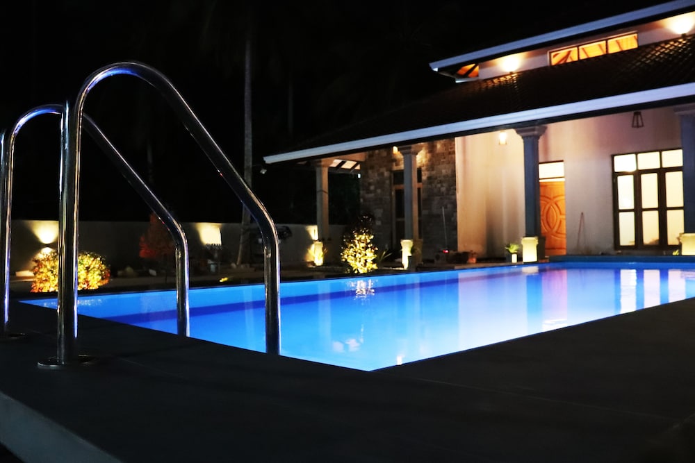 

Bologna - Negombo - Villa Ananthaya
