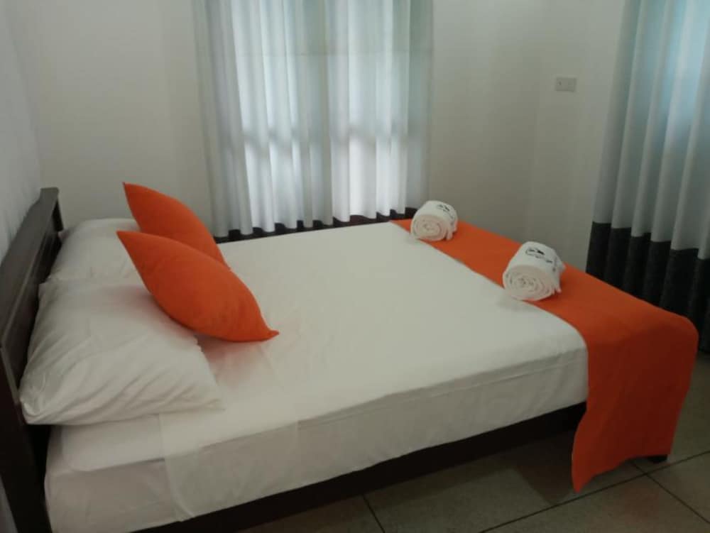 

Bologna - Negombo - Villa Ananthaya