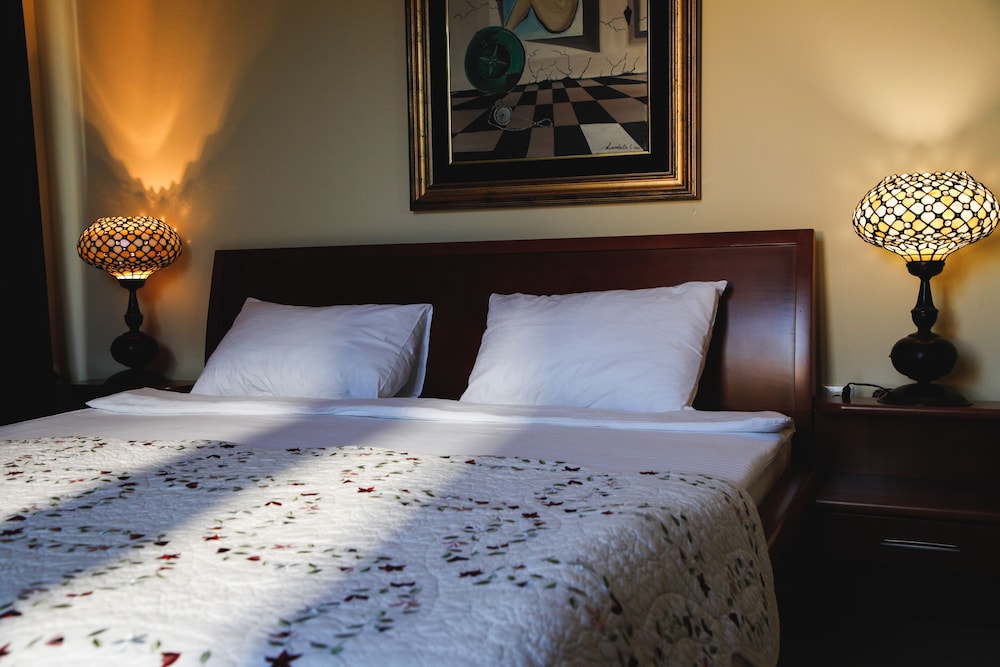 

Milano - Podgorica - Hotel Bojatours