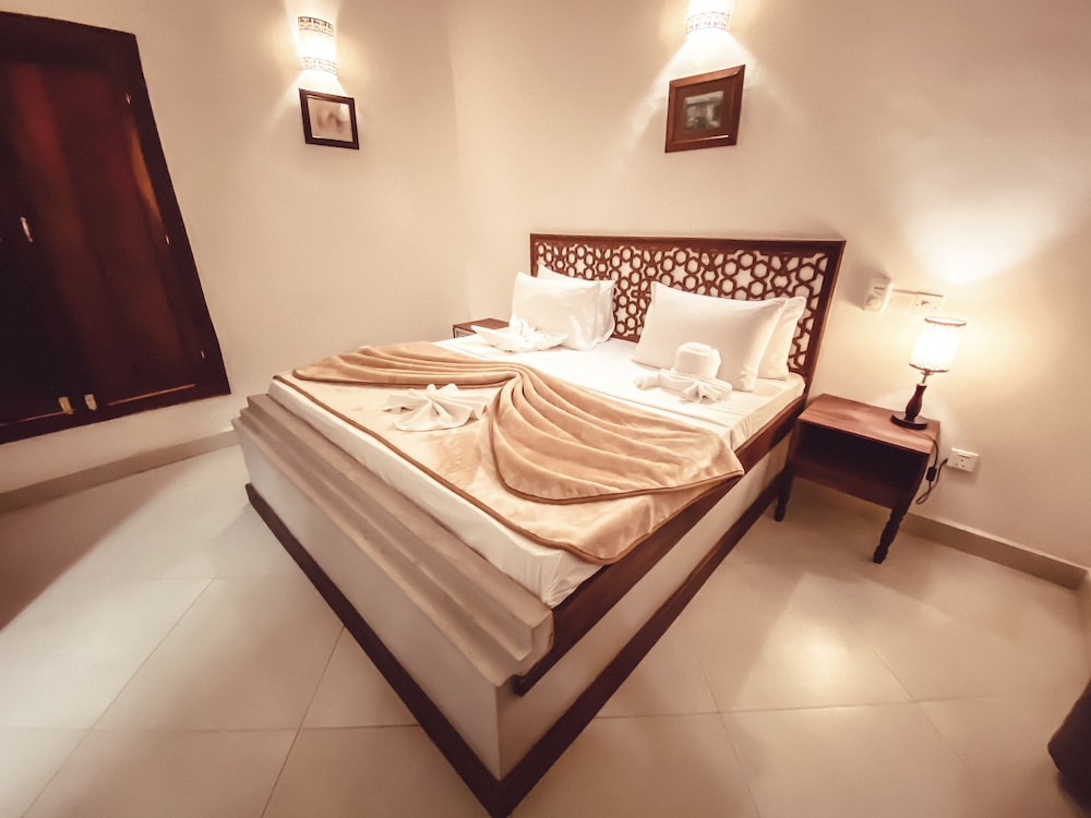 

Bari - Zanzibar Town - Smiles Stone Town Hotel