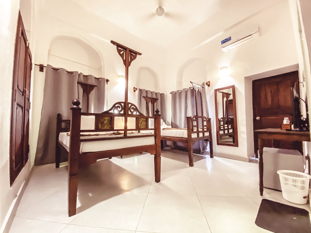 

Milano - Zanzibar, Tanzania, Oceano Indiano - Smiles Stone Town Hotel