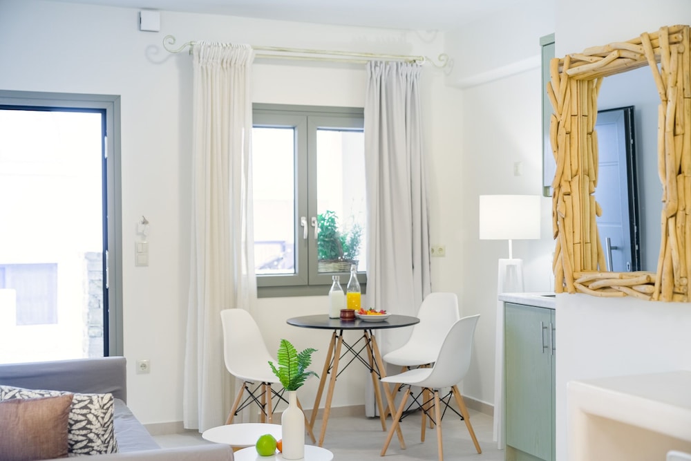 

Milano - Stelida - Sweet Home Naxos