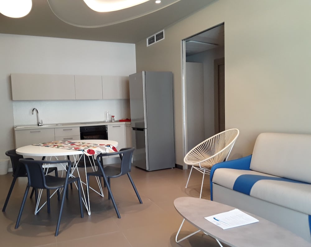 

Napoli - Acireale - Ciclope Resort