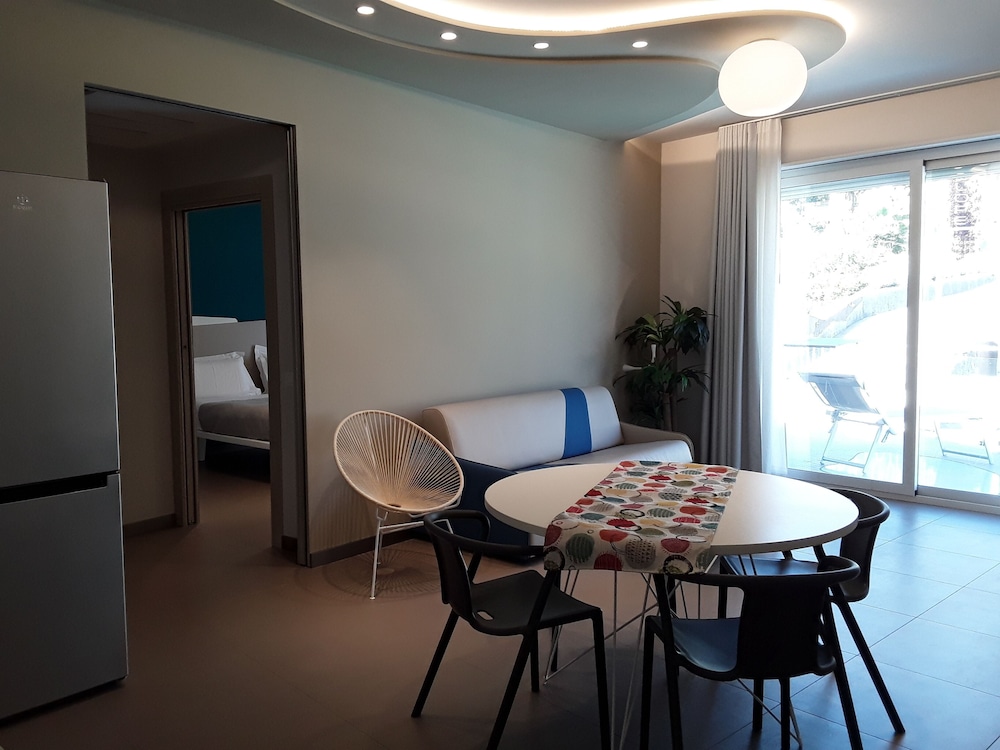 

Pisa - Acireale - Ciclope Resort