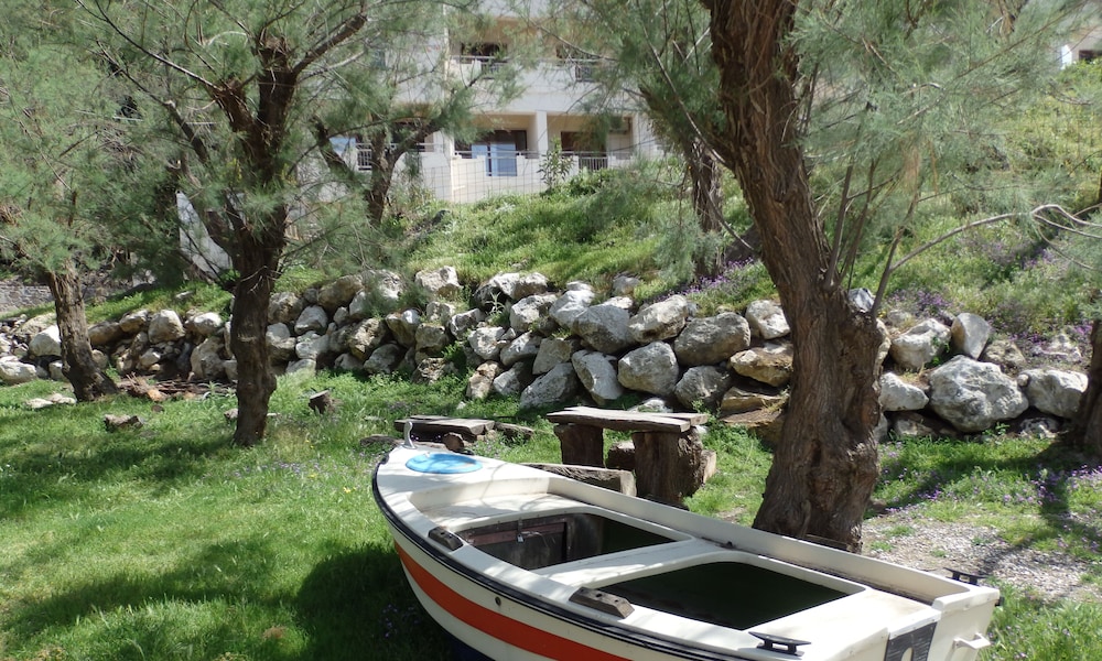 

Pisa - Kolimbari - Ravdoucha Beach Studios