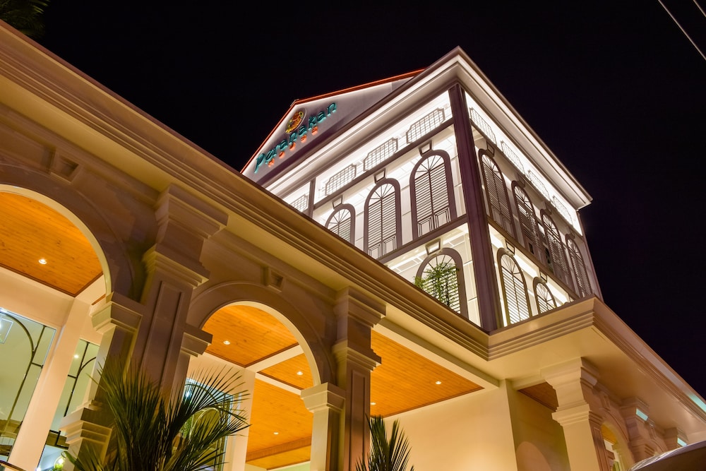 

Milano - Wichit - Peranakan House