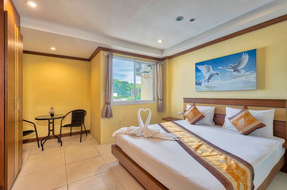 

Venezia - Kata Beach - TJ Patong Hotel - SHA Plus